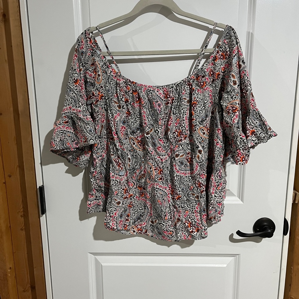Chic Paisley Off-Shoulder Blouse